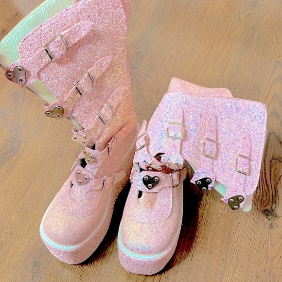 ππ Glitter Heart & Buckle Platform Wedge Boots ππ NWT - Picture 7 of 13